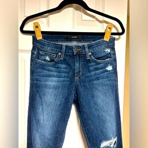 Joe’s Jeans The Skinny Fit size 26. Excellent condition!